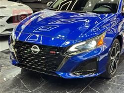 نيسان ألتيما